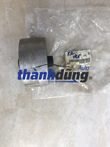 CHÂN MÁY SAU HYUNDAI VERNA 2006-2010 | 219301G000