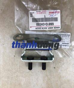 BẢN LỀ CỐP HẬU TOYOTA CROSS 2020-2024 | 688100A030