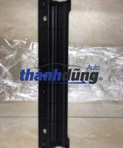 ỐP HƯỚNG GIÓ KÉT NƯỚC TRÊN NISSAN NAVARA 2014 | 21496-4JA0A