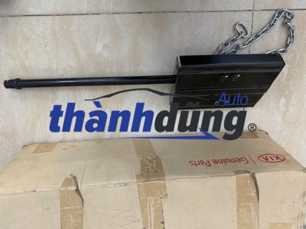 TREO LỐP DỰ PHÒNG KIA K2700 | 0K65A-38610D - Ảnh 2