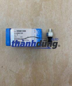 CẢM BIẾN BÁO NHỚT DAEWOO MAGNUS | 95961350