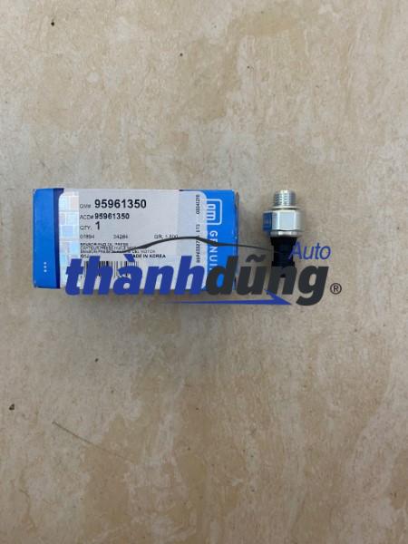 CẢM BIẾN BÁO NHỚT DAEWOO MAGNUS | 95961350