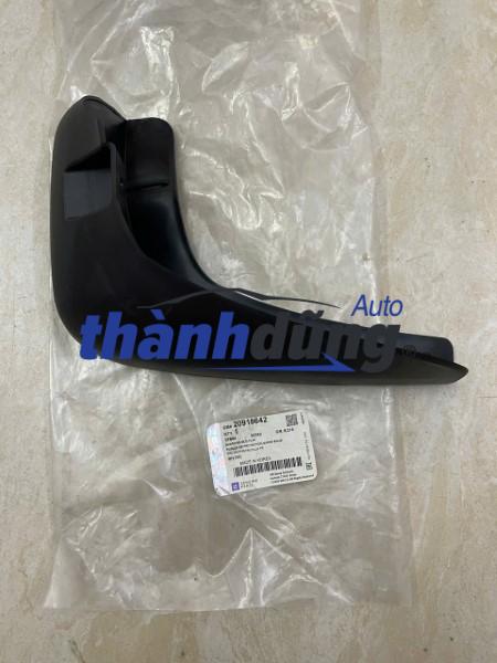 CHẮN BÙN BÁNH CHEVROLET CAPTIVA 2009 | 20918642