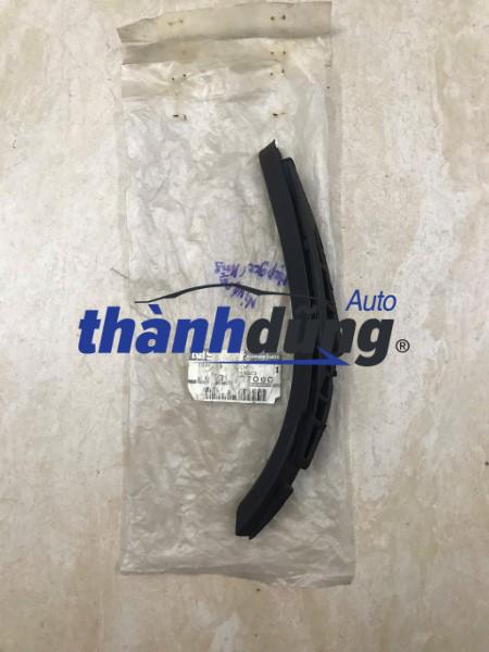 ỐP CHÂN KÍNH CHẮN GIÓ NISSAN LIVINA 2007 | 66814-6A00M