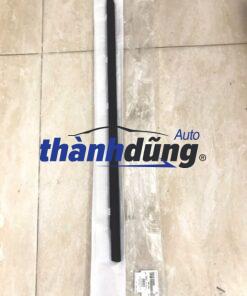 NẸP CHÂN KÍNH HYUNDAI ELANTRA 2006-2010 | 822102H000