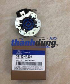 CHỔI THAN ĐỀ KIA K200 | 36180-4A200