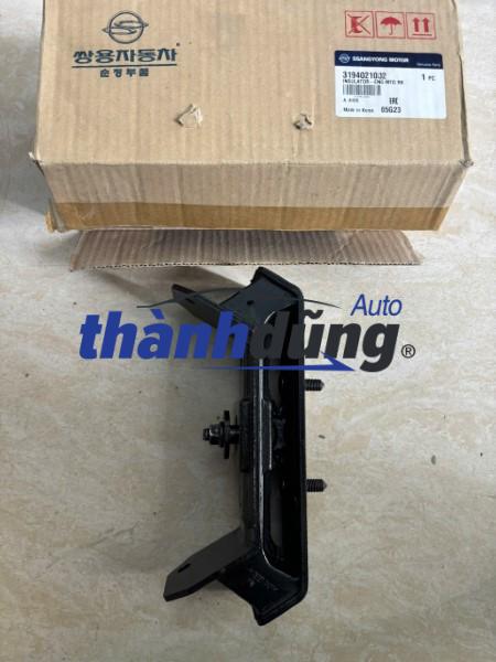 CHÂN MÁY SAU SSANGYONG KYRON 2006-2013 | 3194021002