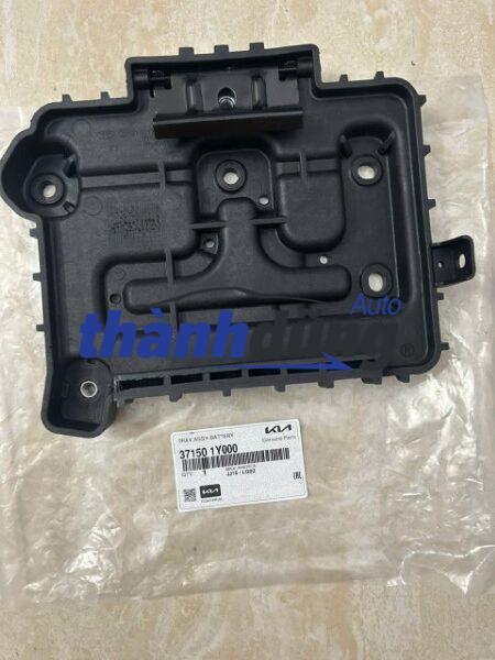 ĐẾ ĐỠ ẮC QUY KIA MORNING 2011-2017 | 371501Y000