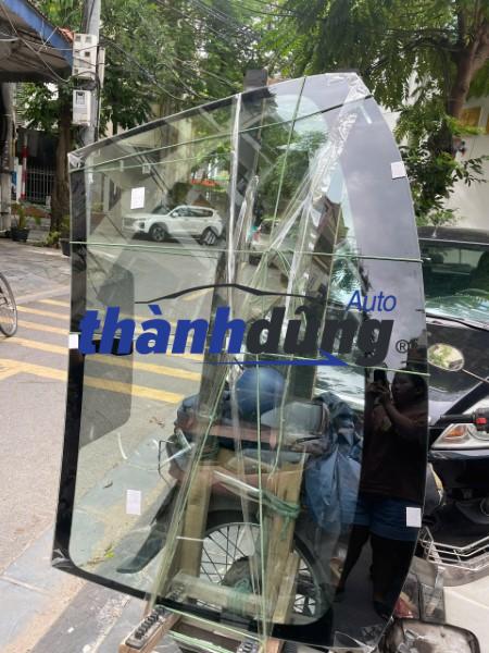 KÍNH CHẮN GIÓ NISSAN KICKS 2020 | 727005RW0B