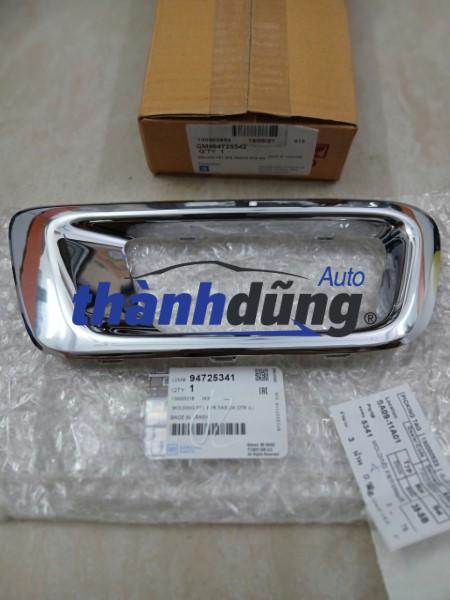 ỐP MẠ ĐÈN GẦM CHEVROLET TRAILBLAZER 2013-2016 | 94725341