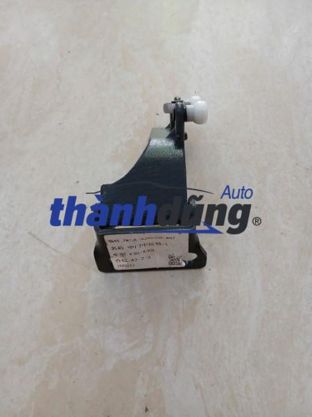 BẢN LỀ CÁNH CỬA GIỮA SRM X30 2017-2023 | 6206300-B01