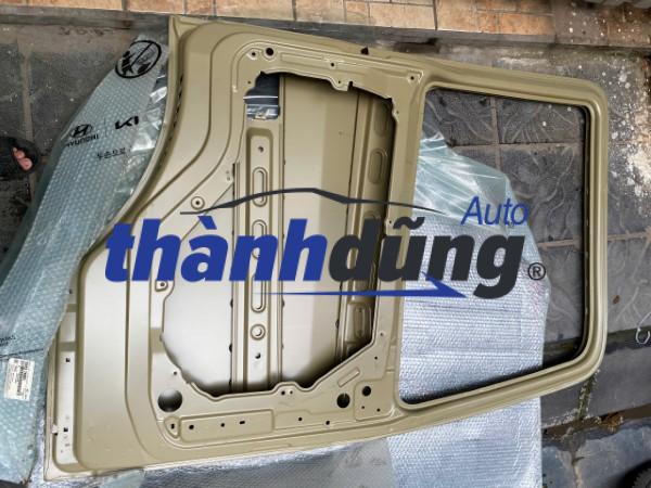 CÁNH CỬA TRÁI HYUNDAI HD160 2008 | 751037M001