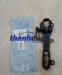 ĐẾ BẮT TAY MỞ CỬA TOYOTA INNOVA 2016-2023 | 692020K040