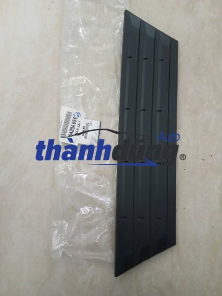 ỐP BA ĐỜ SỐC SAU MITSUBISHI TRITON 2019-2023 | 6420A051