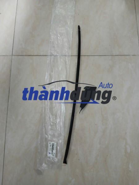 NẸP TRANG TRÍ KÍNH CHẮN GIÓ KIA SORENTO 2020-2024 | 86140P2000