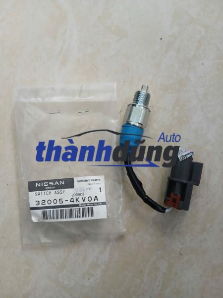 CÔNG TẮC ĐÈN LÙI NISSAN NAVARA 2011-2021 | 320054KV0A