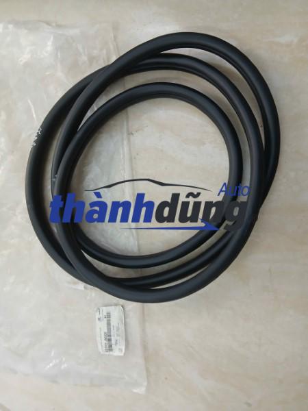 RON CÁNH CỬA HYUNDAI KONA 2017-2023 | 83110J9000