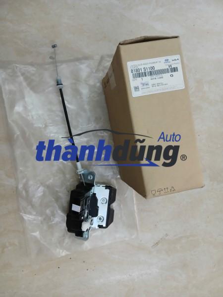 Ổ NGẬM CỐP HẬU HYUNDAI SANTAFE 2020-2024 | 81801S1100