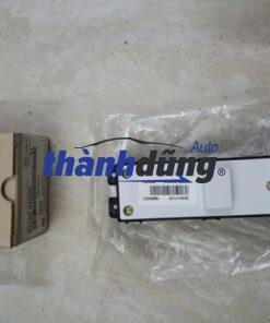 CÔNG TẮC LÊN KÍNH HYUNDAI SANTAFE 2013-2019 | 935802W000