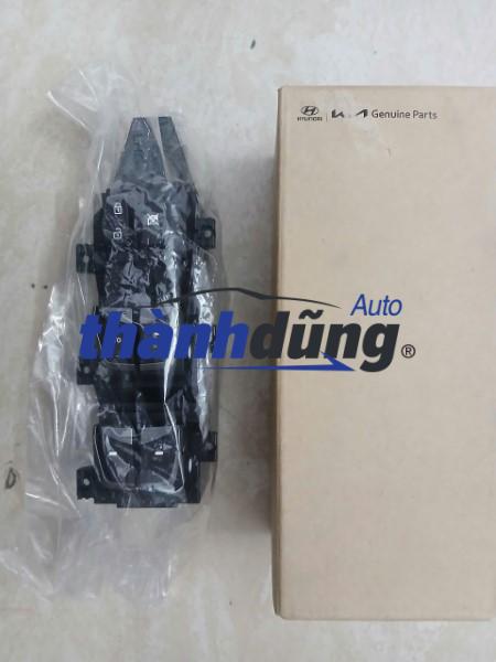 CÔNG TẮC LÊN KÍNH HYUNDAI SANTAFE 2012-2016 | 935702W050