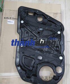 COMPA LÊN KÍNH KIA CERATO 2018-2023 | 82481M6220