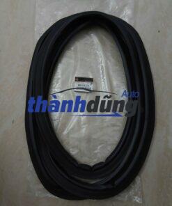 GIOĂNG CỐP SAU MITSUBISHI PAJERO 2000-2007 | MB669334