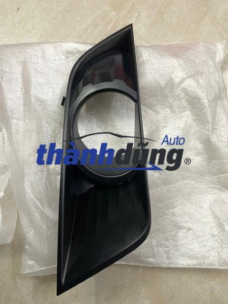 ỐP ĐÈN SƯƠNG MÙ FORD RANGER 2015-2020 | EB3B15A298CB