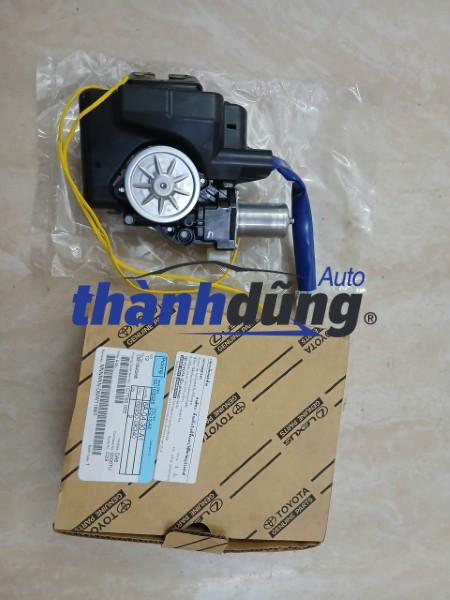 Ổ NGẬM CỐP HẬU TOYOTA FORTUNER 2020-2024 | 693500K340