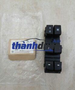 CÔNG TẮC LÊN KÍNH HYUNDAI ELANTRA 2009-2014 | 935713X001RY