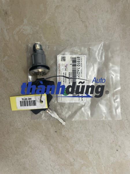 Ổ KHÓA CÁNH CỬA HYUNDAI HD210 | 819107AB00