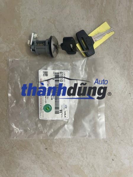 Ổ KHÓA CÁNH CỬA HYUNDAI HD210 | 819107AB00