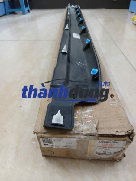 ỐP NHỰA CÁNH CỬA MITSUBISHI XPANDER 2018-2023 | 6512A725