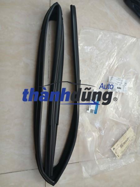 GIOĂNG TRƯỢT KÍNH FORD EVEREST 2013-2021 | EB3Z2625766A