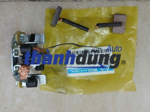 CHỔI (GIÁ) THAN ĐỀ TOYOTA INNOVA | 2814070020