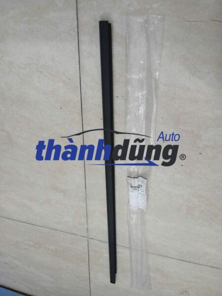 NẸP CHÂN KÍNH MITSUBISHI PAJERO 2006-2015 | MN117612