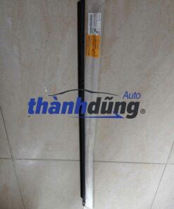 NẸP CHÂN KÍNH NGOÀI PHẢI TOYOTA CAMRY 2007 | 7573006080