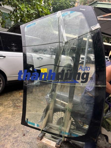 KÍNH CHẮN GIÓ TRƯỚC RANGE ROVER SPORT 2017-2023 | LR106973